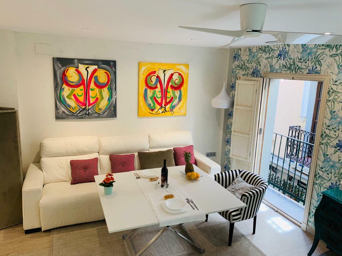 Cathedral Studio, Luxury Studio In Cathedral Area, Parking Optional Sevilla Buitenkant foto